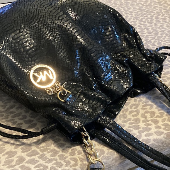 Michael Kors Python Print Drawstring Bag - Picture 6 of 17